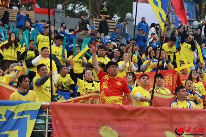 CMG群众足球邀请赛揭幕战 湖南永州战平山东泰安 CMG群众足球邀请赛揭幕战 湖南永州战平山东泰安