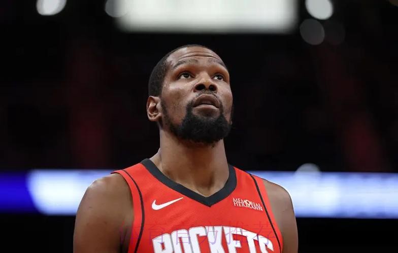 杜兰特39+7历史第7人,华子缺阵兰德尔空砍39分,火箭逆转森林狼 杜兰特39+7历史第7人,华子缺阵兰德尔空砍39分,火箭逆转森林狼